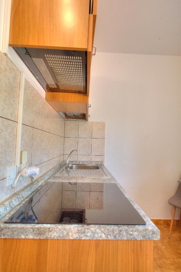 Anmarie Apartments Crikvenica Buitenkant foto